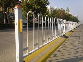 XHA-HL-2东莞道路防锈镀锌道路护栏、隔离栅