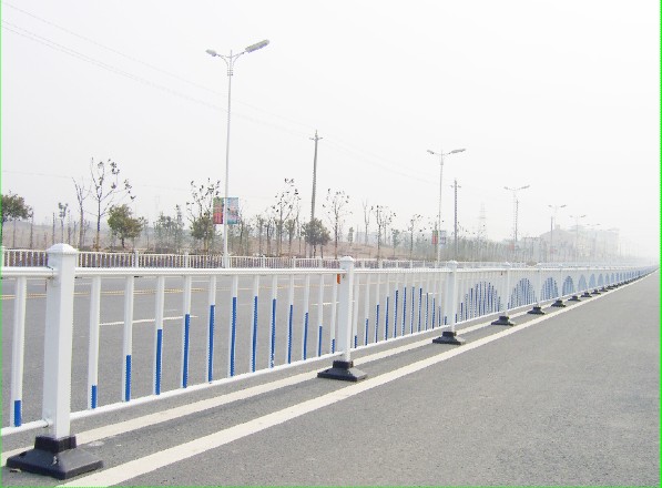 (XHA-HL-4)2017厂家推出高速公路护栏厂家直销